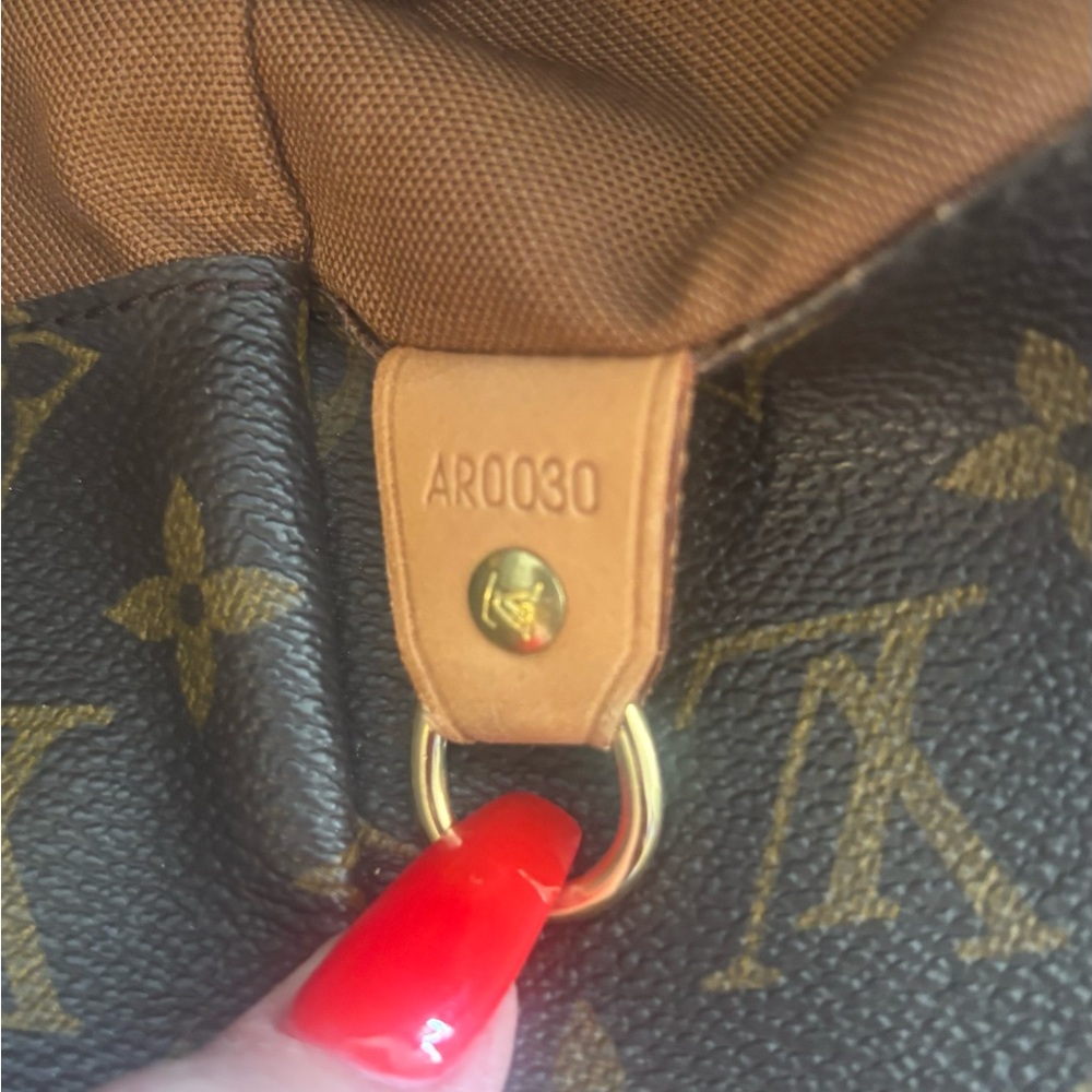 Louis Vuitton Monogram Canvas Tote with Vachetta Trim - Brown/Tan - Picture 10 of 10